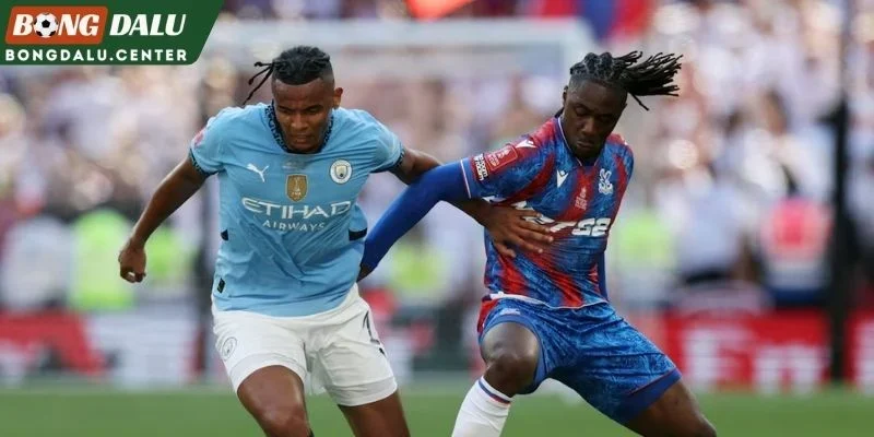 Đánh giá phong độ Crystal Palace, Man City trước giờ G